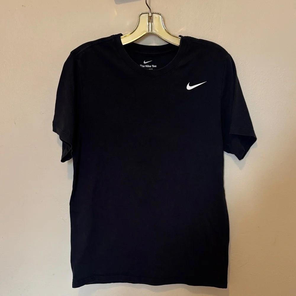 Nike Women's Black Long Sleeve Tee